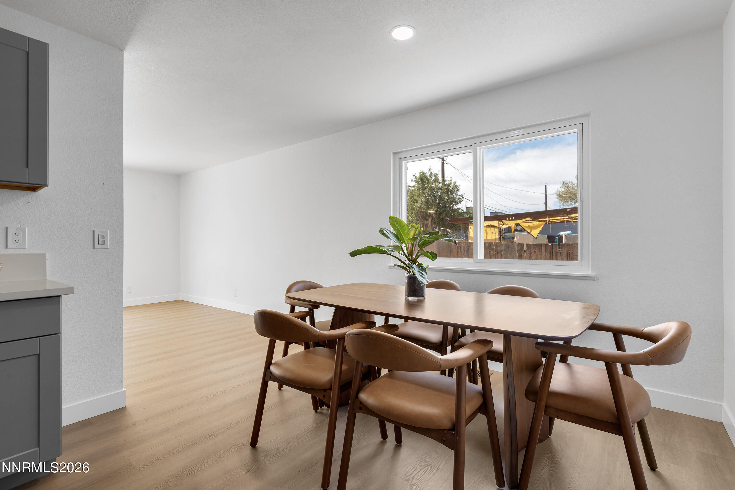 2285 Jessie Avenue Property Photo 8