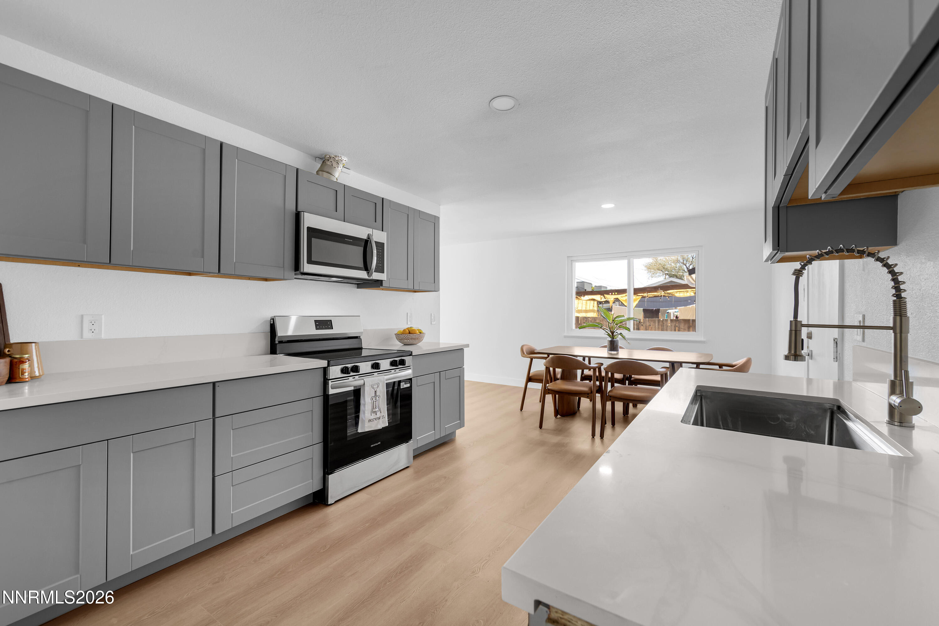 2285 Jessie Avenue Property Photo 12