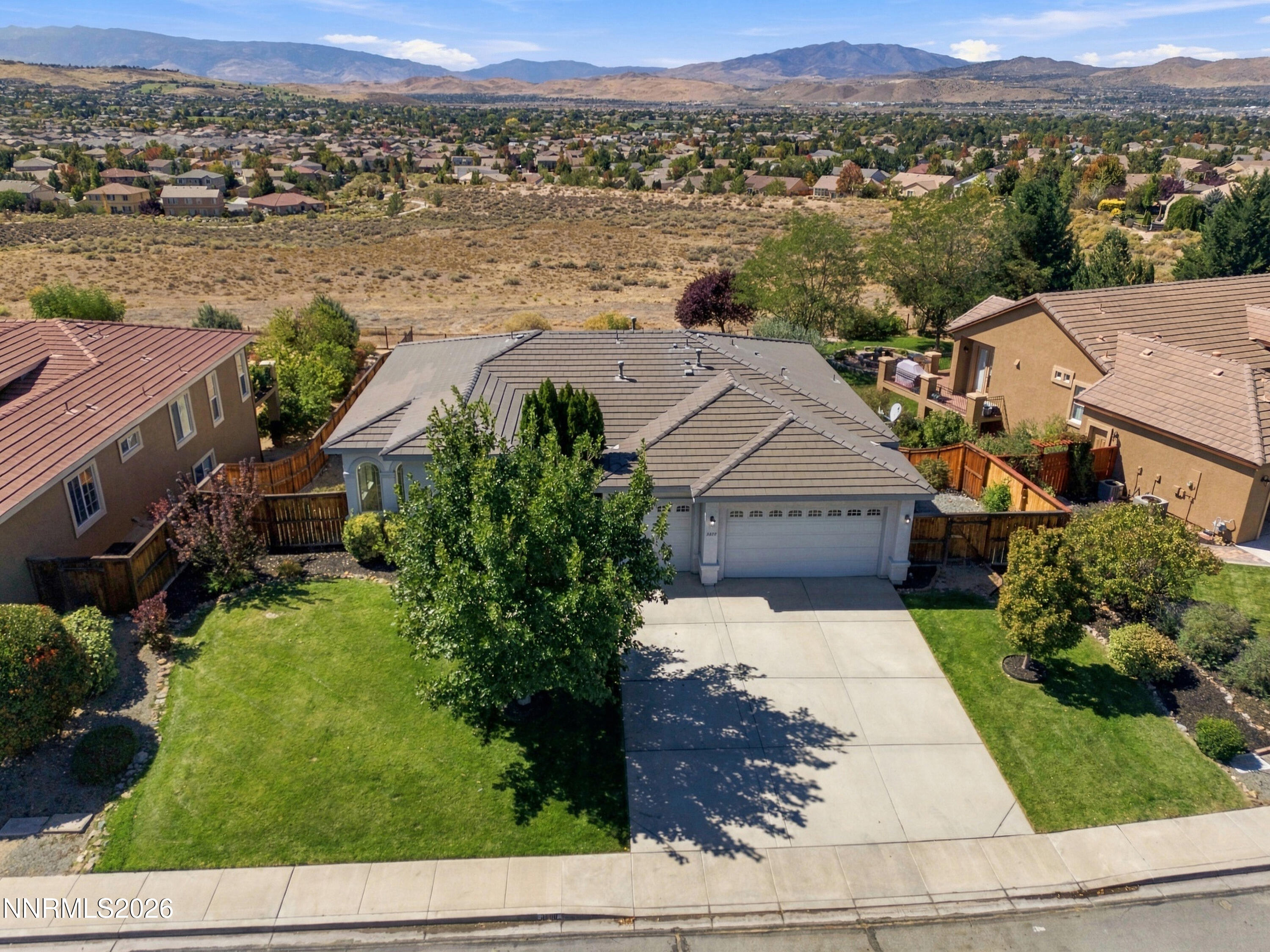 3800 Desert Fox Drive Property Photo 1