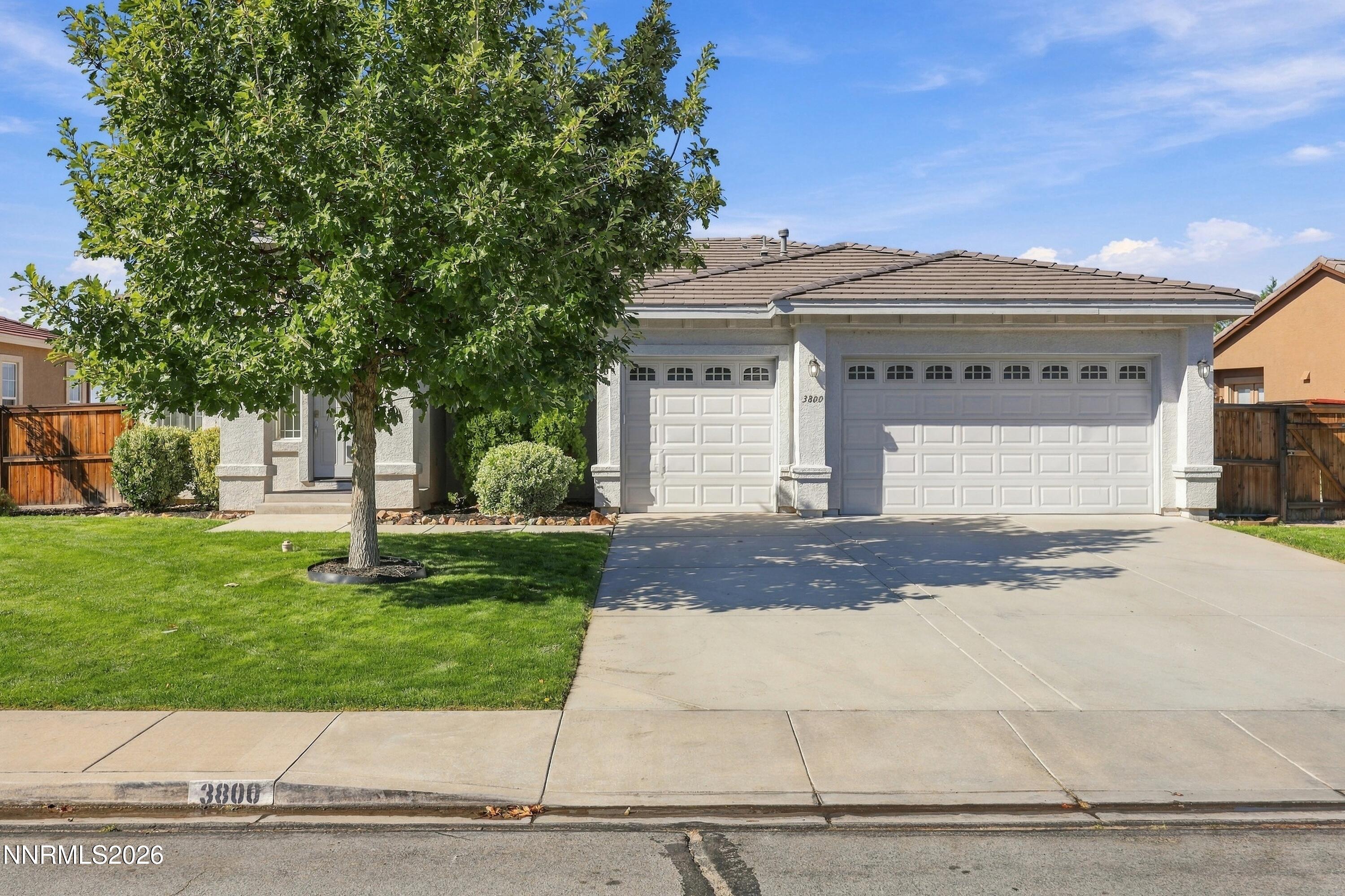 3800 Desert Fox Drive Property Photo 3
