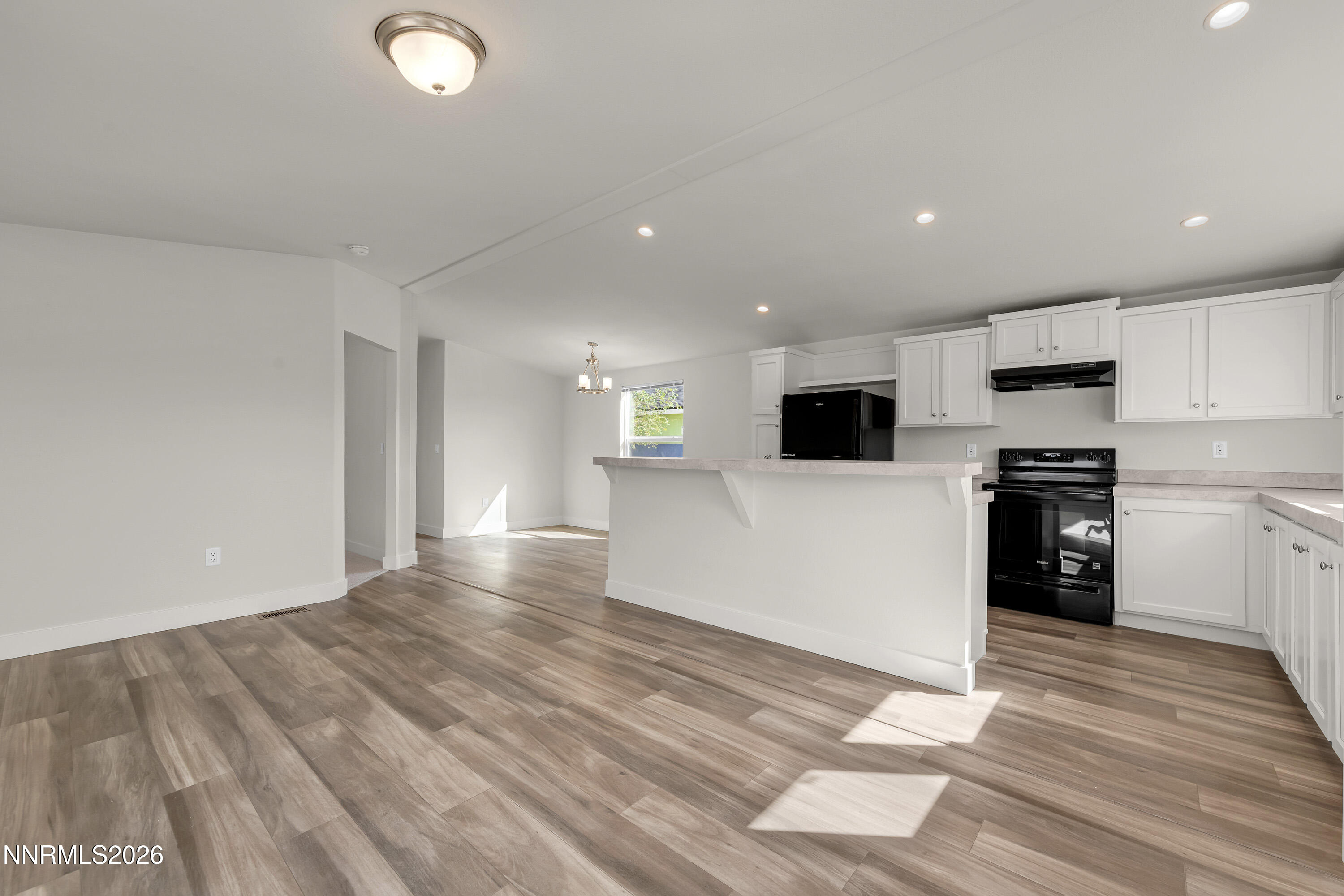 100 Reservation Road Property Photo 2