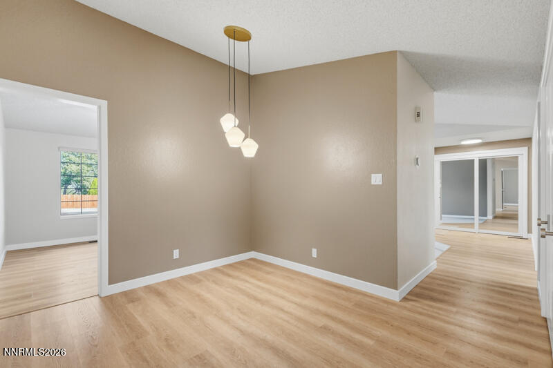 1731 Glen Oaks Drive Property Photo 9