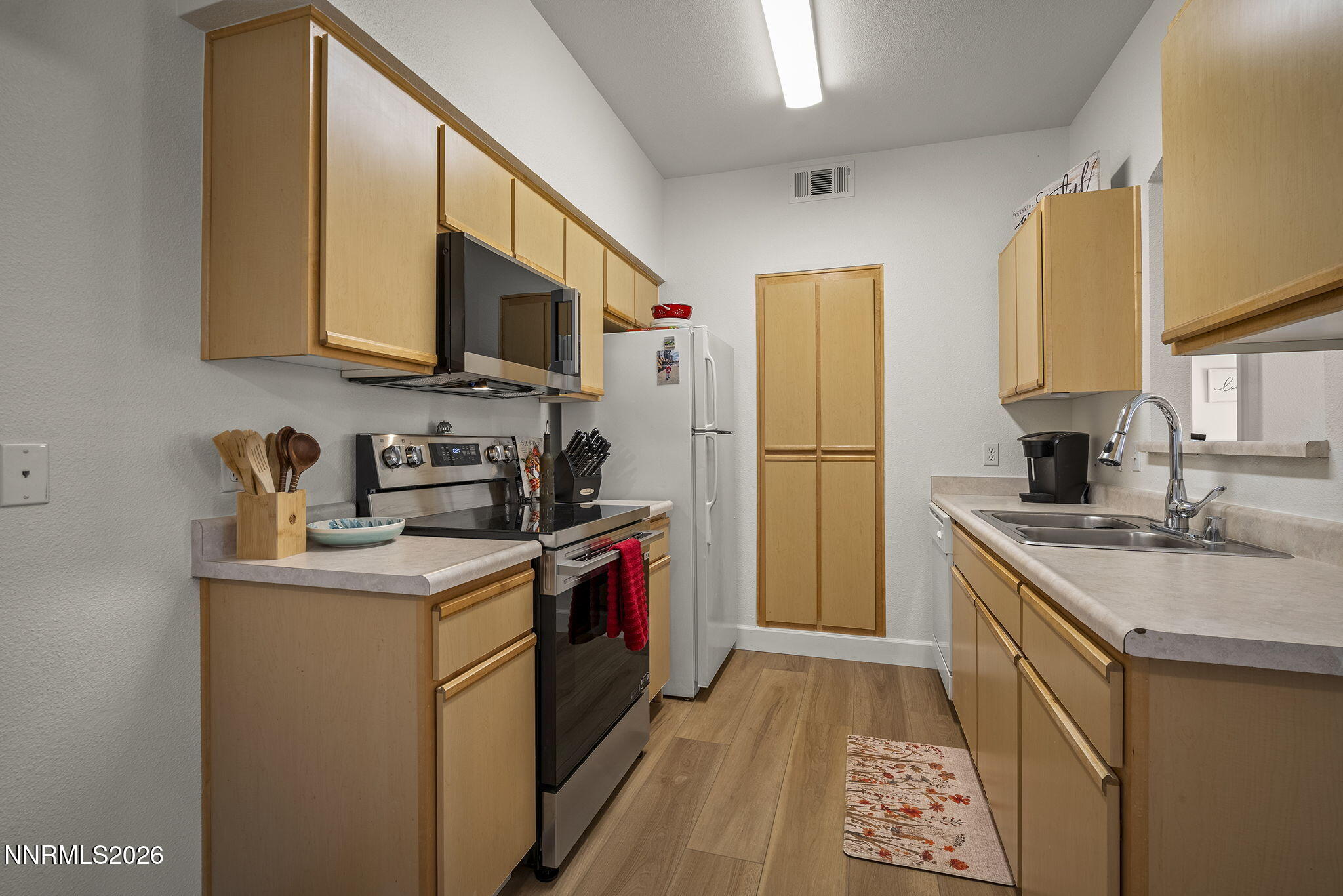 6850 Sharlands Avenue # 1165 Property Photo 8
