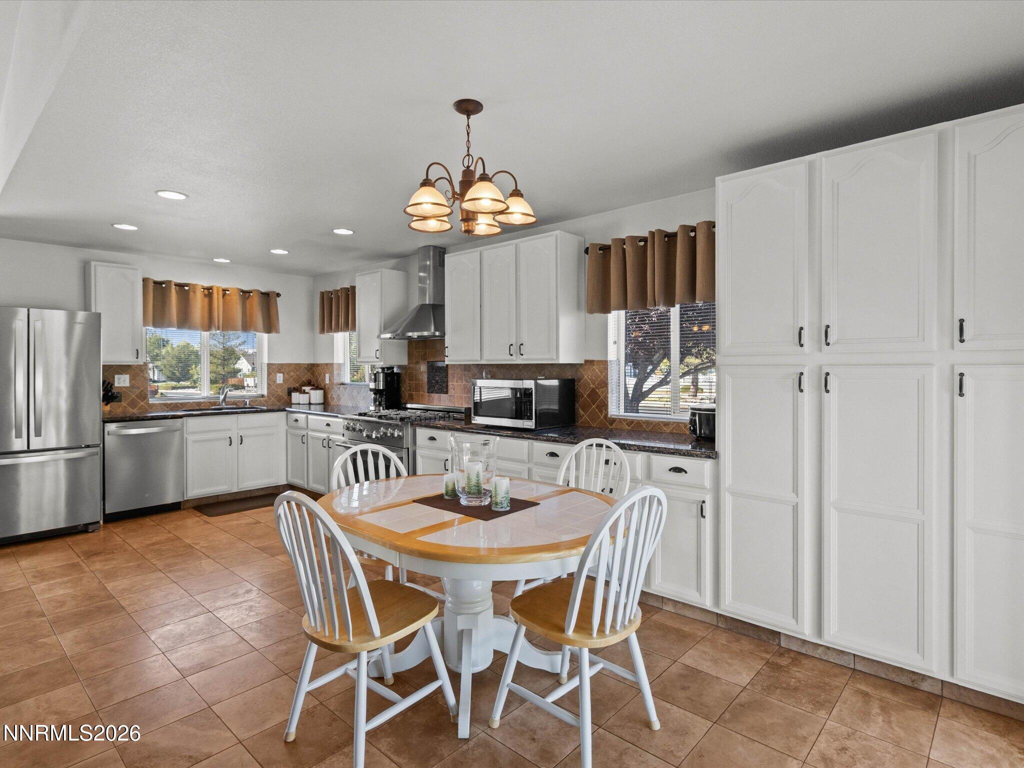 2947 Hot Springs Drive Property Photo 15