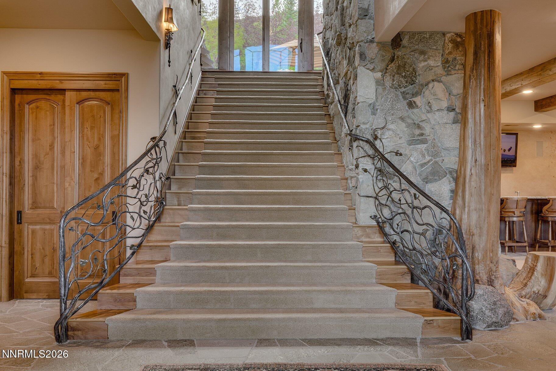 2505 Faretto Lane Property Photo 10