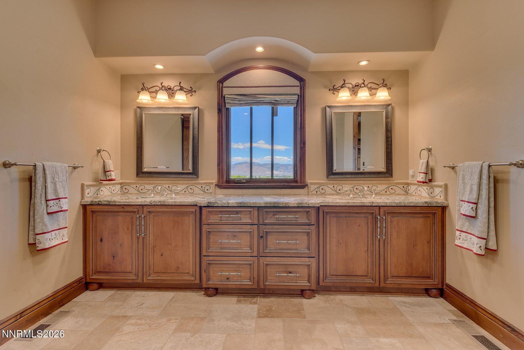 2505 Faretto Lane Property Photo 24