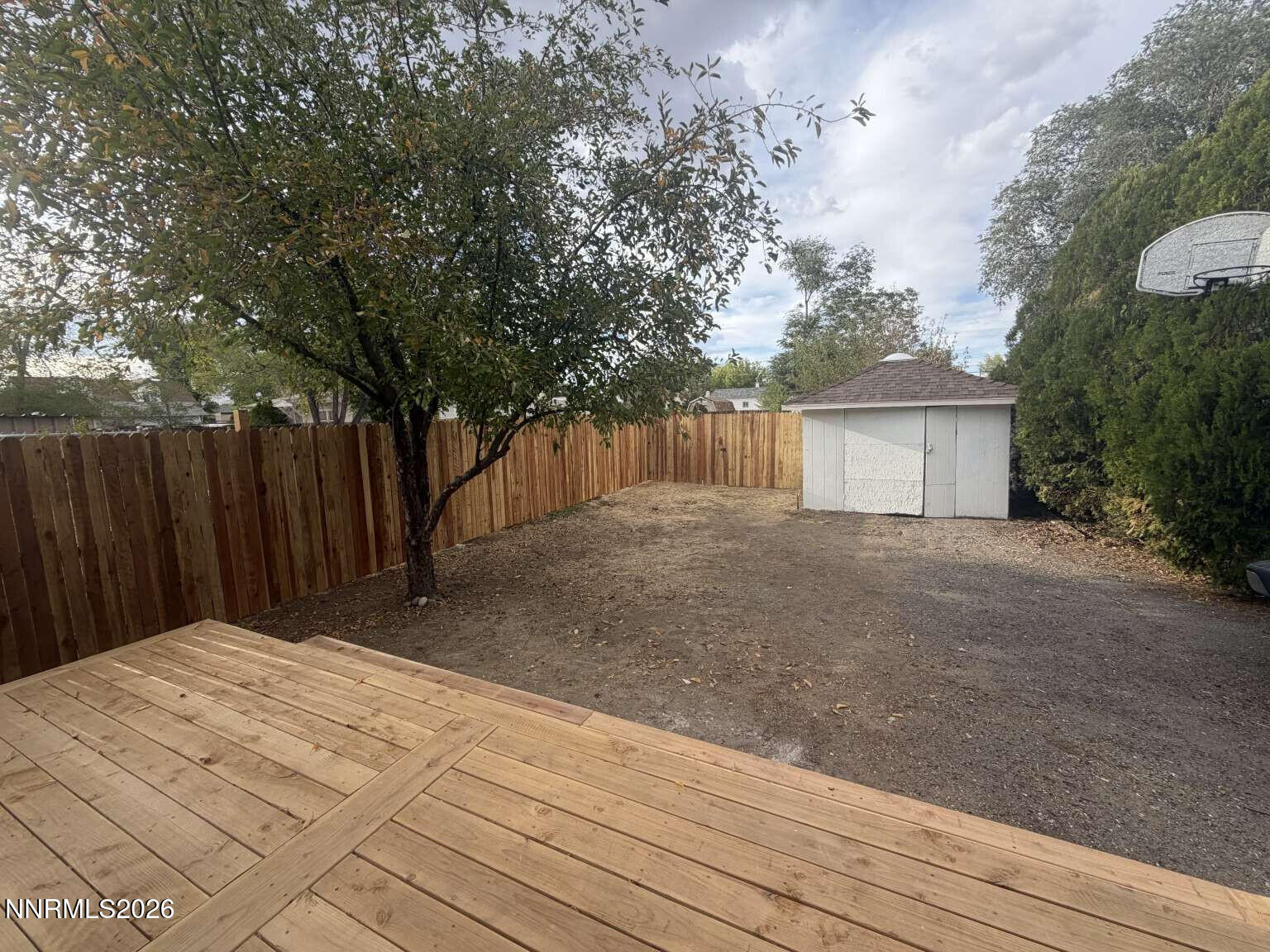 1016 Prater Way Property Photo 5