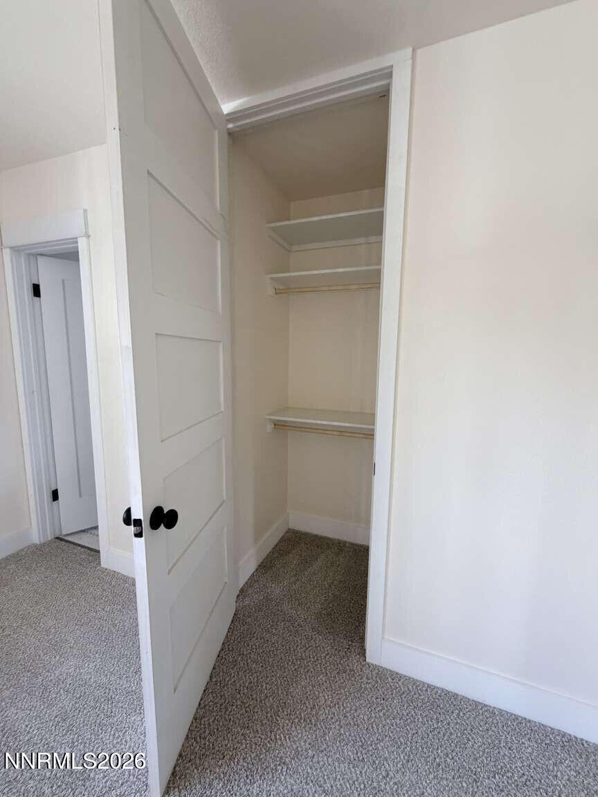 1016 Prater Way Property Photo 21