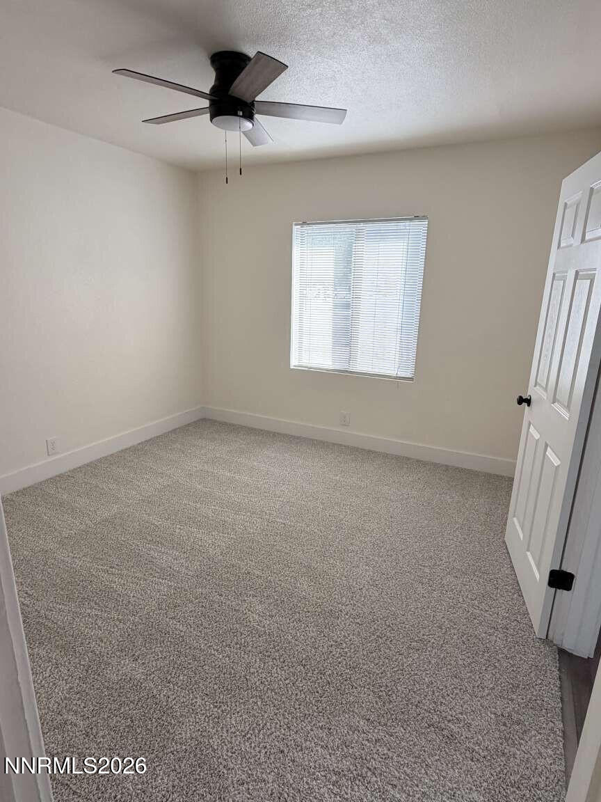 1016 Prater Way Property Photo 22