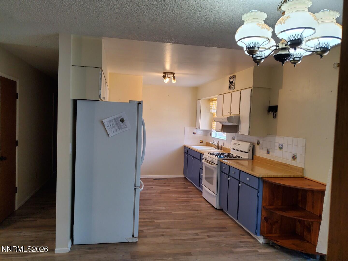 135 Ash Street Property Photo 7