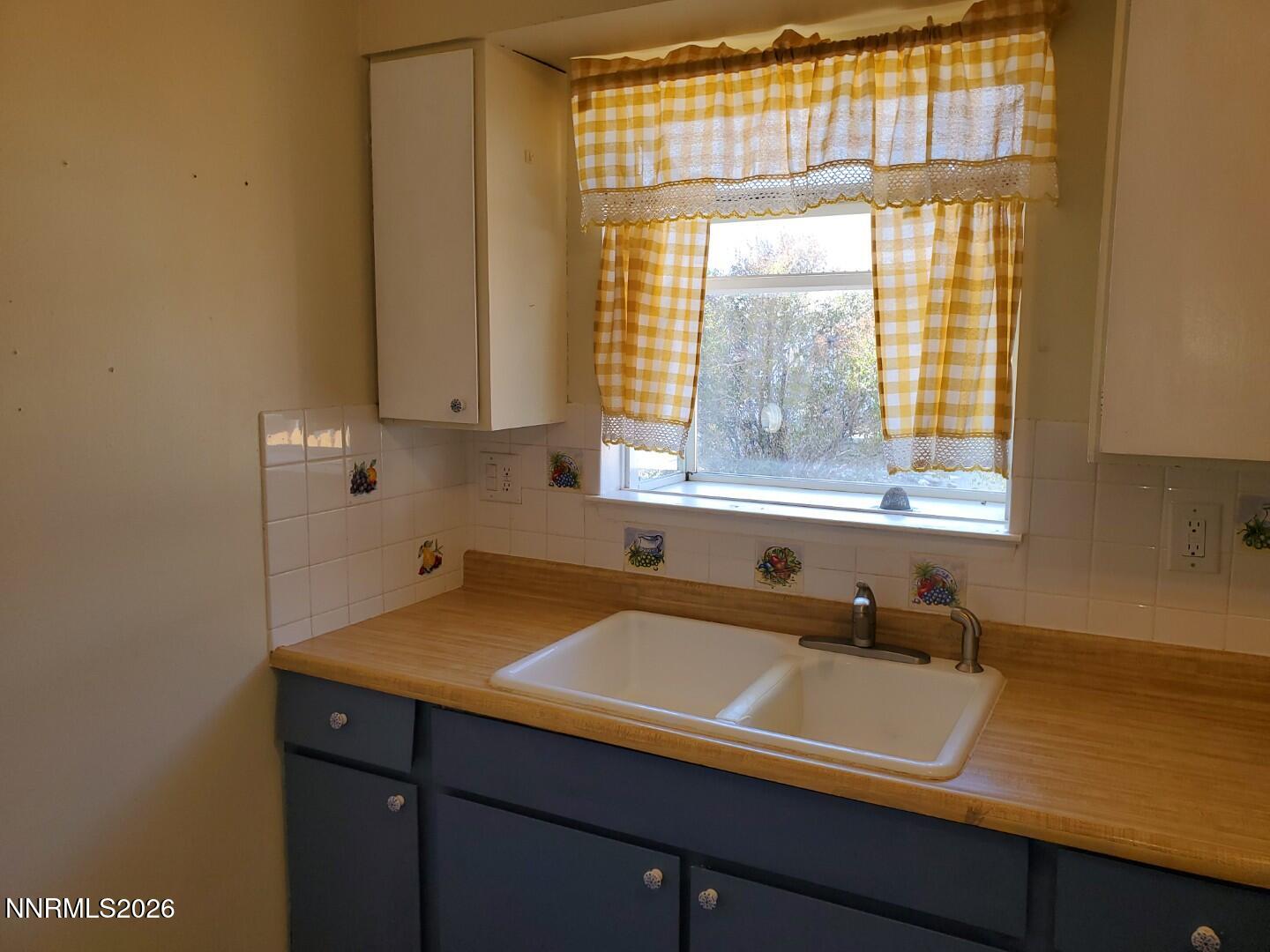 135 Ash Street Property Photo 9