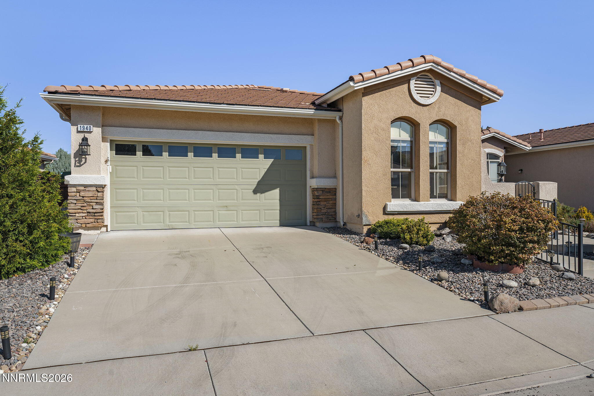 1940 Cosenza Drive Property Photo 2