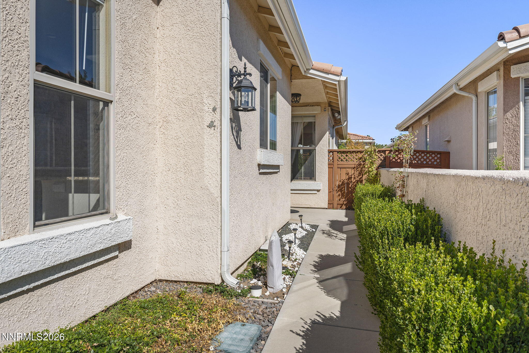 1940 Cosenza Drive Property Photo 4