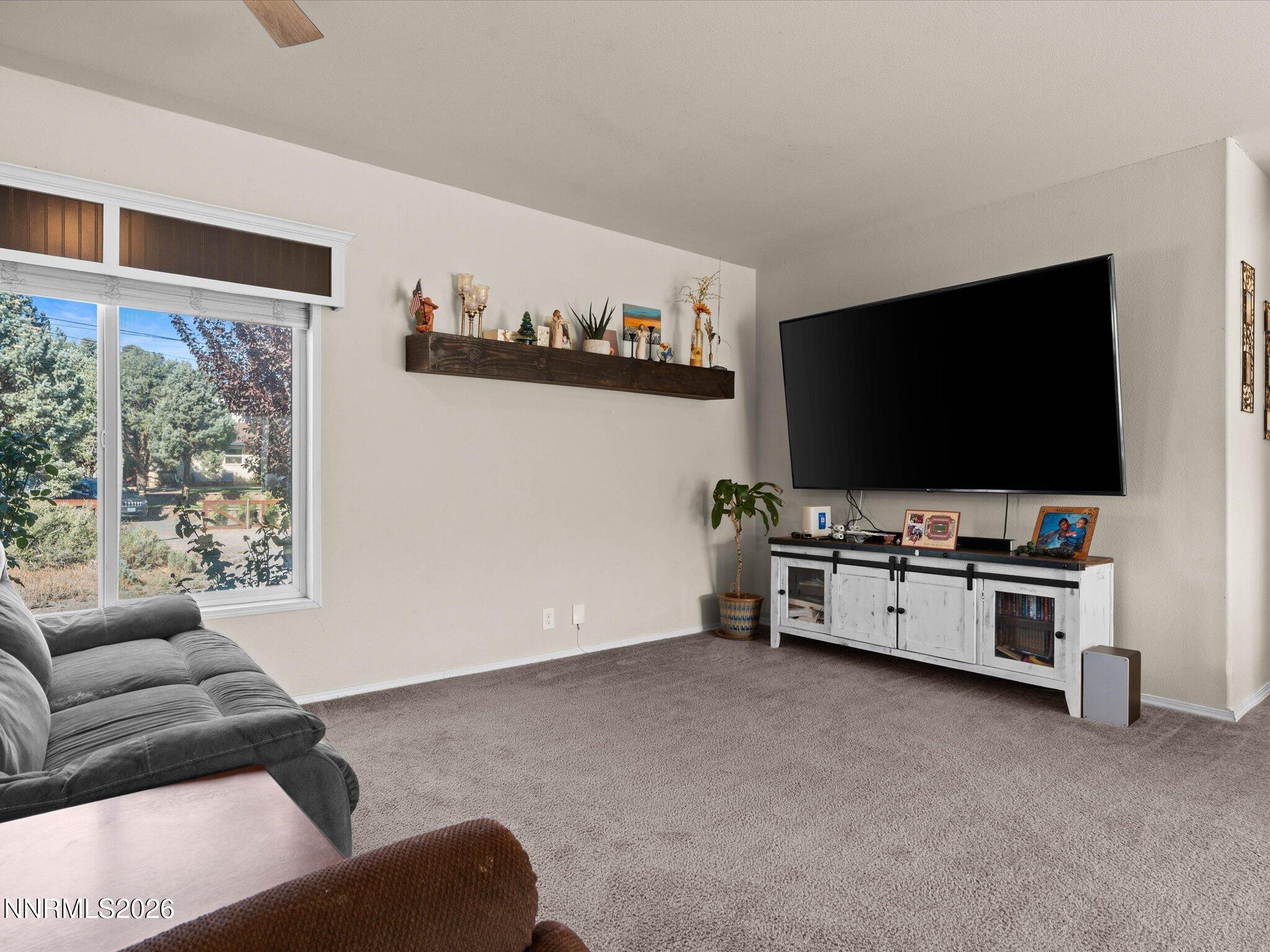 15360 Tuxon Way Property Photo 7
