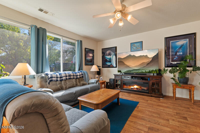 1093 Rolling Hills Drive Property Photo 4