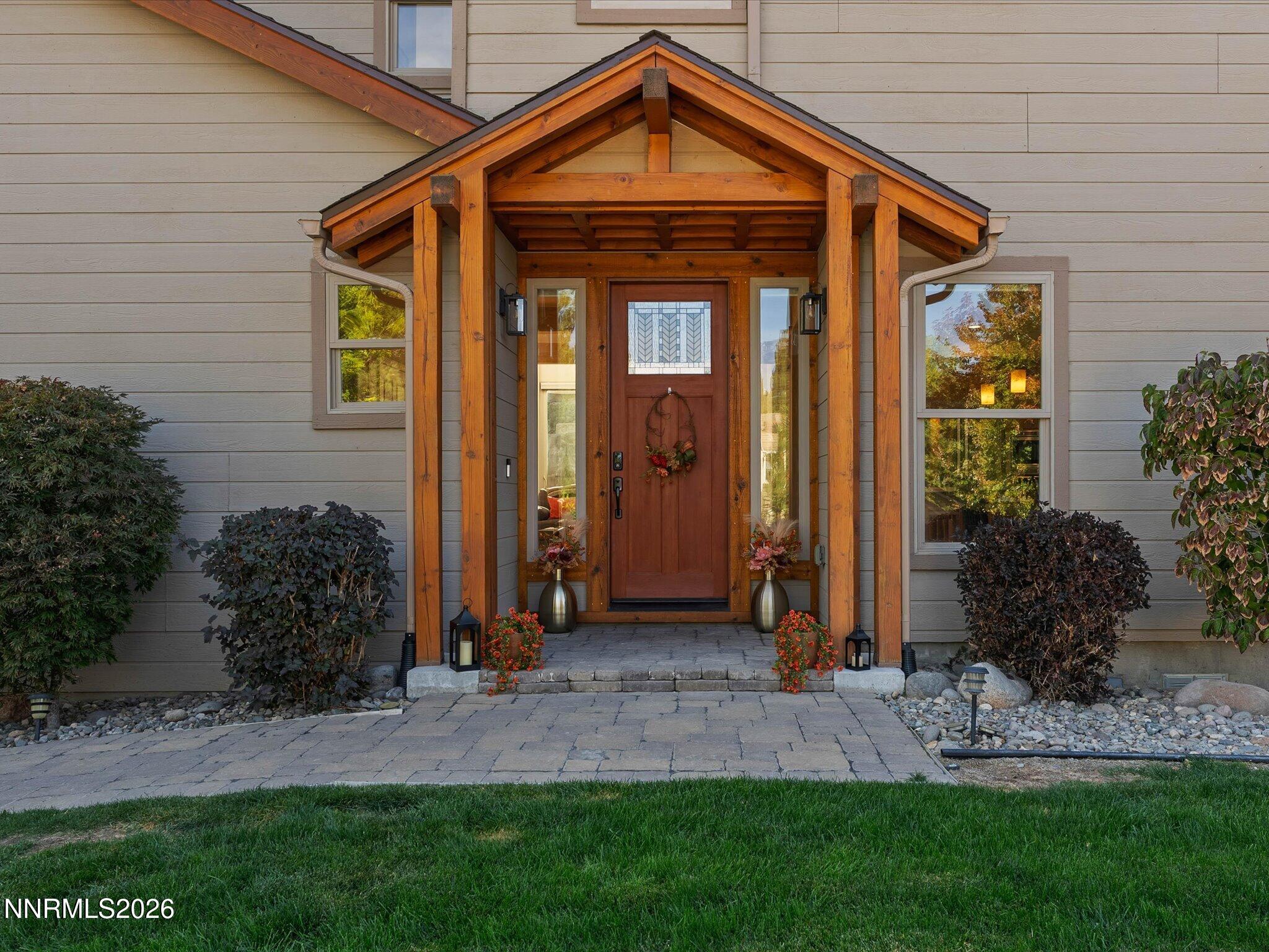 3298 Thornhill Drive Property Photo 6