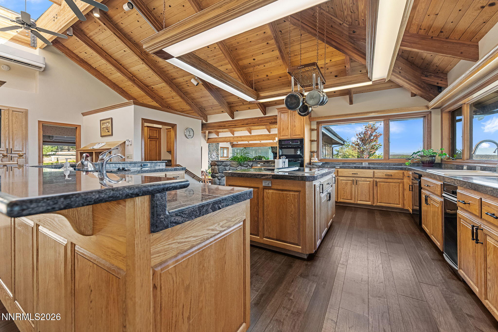 400 Bavarian Drive Property Photo 14