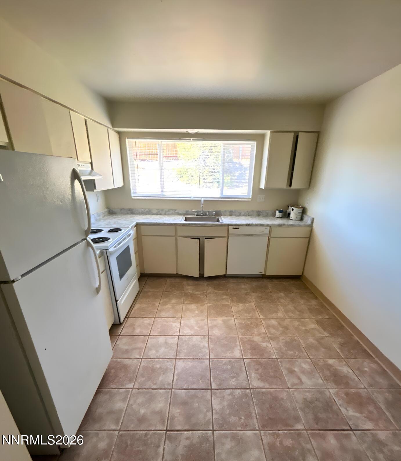 3287 Gypsum Road Property Photo 4