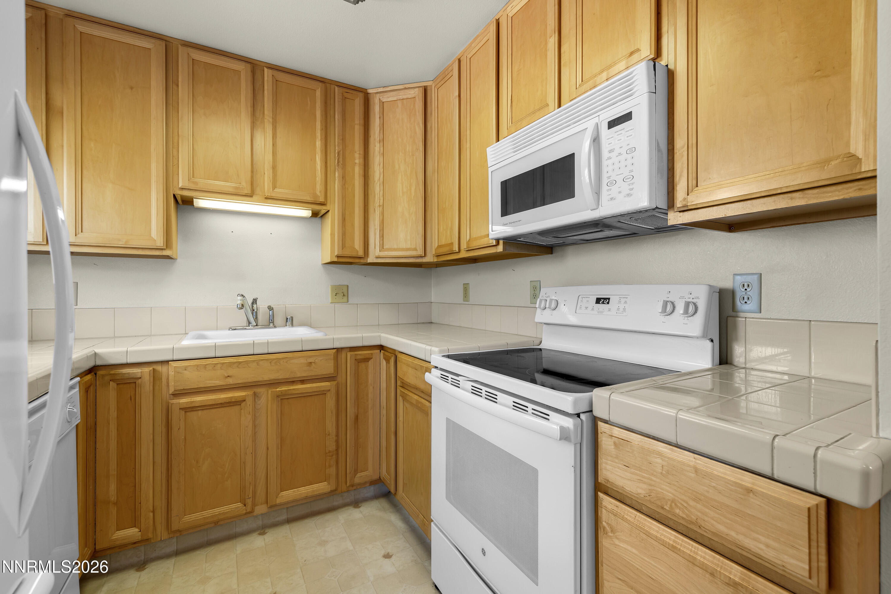 1611 Stewart Street Property Photo 8