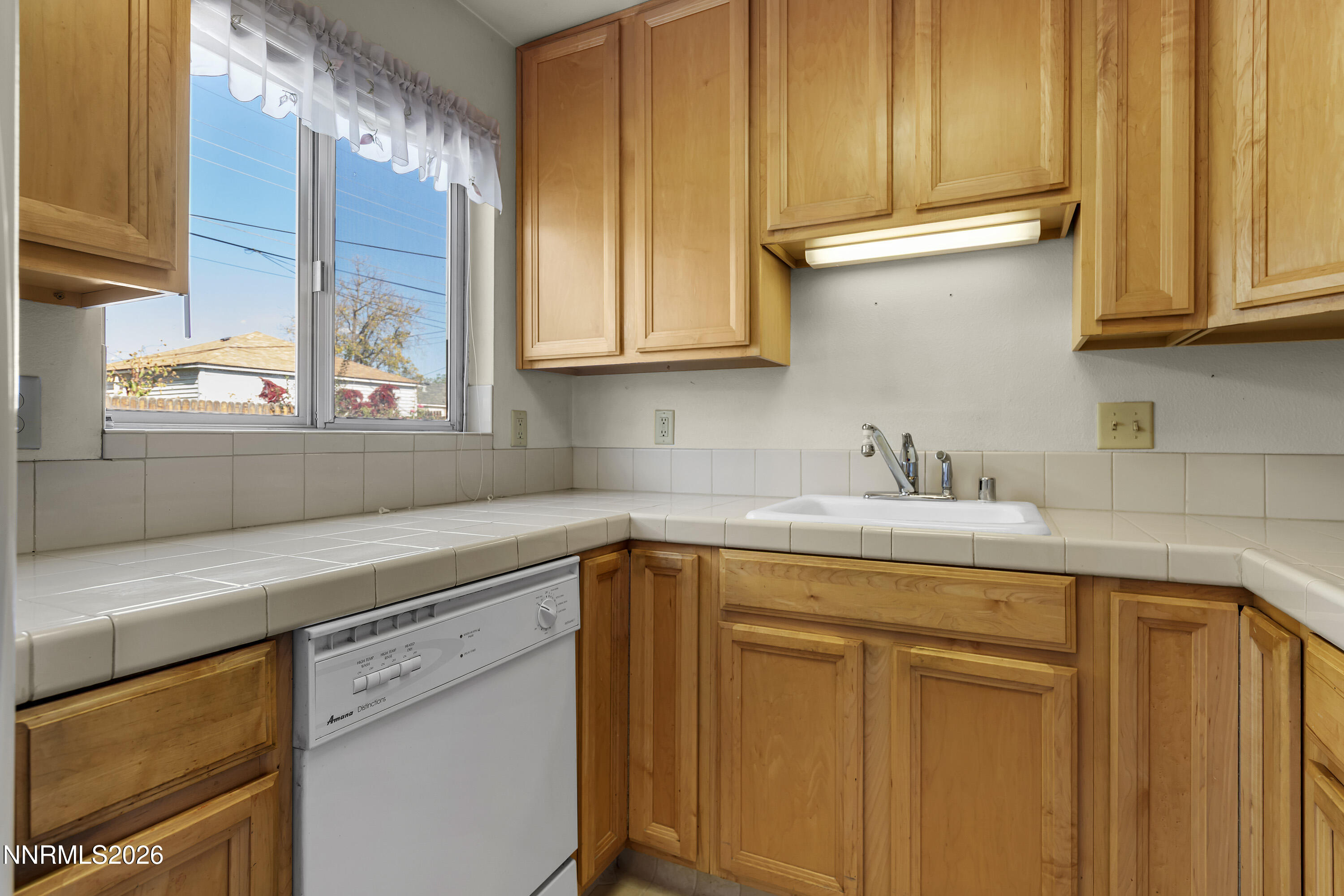 1611 Stewart Street Property Photo 10
