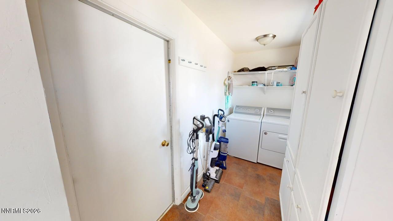 65 E 3rd Street Property Photo 9