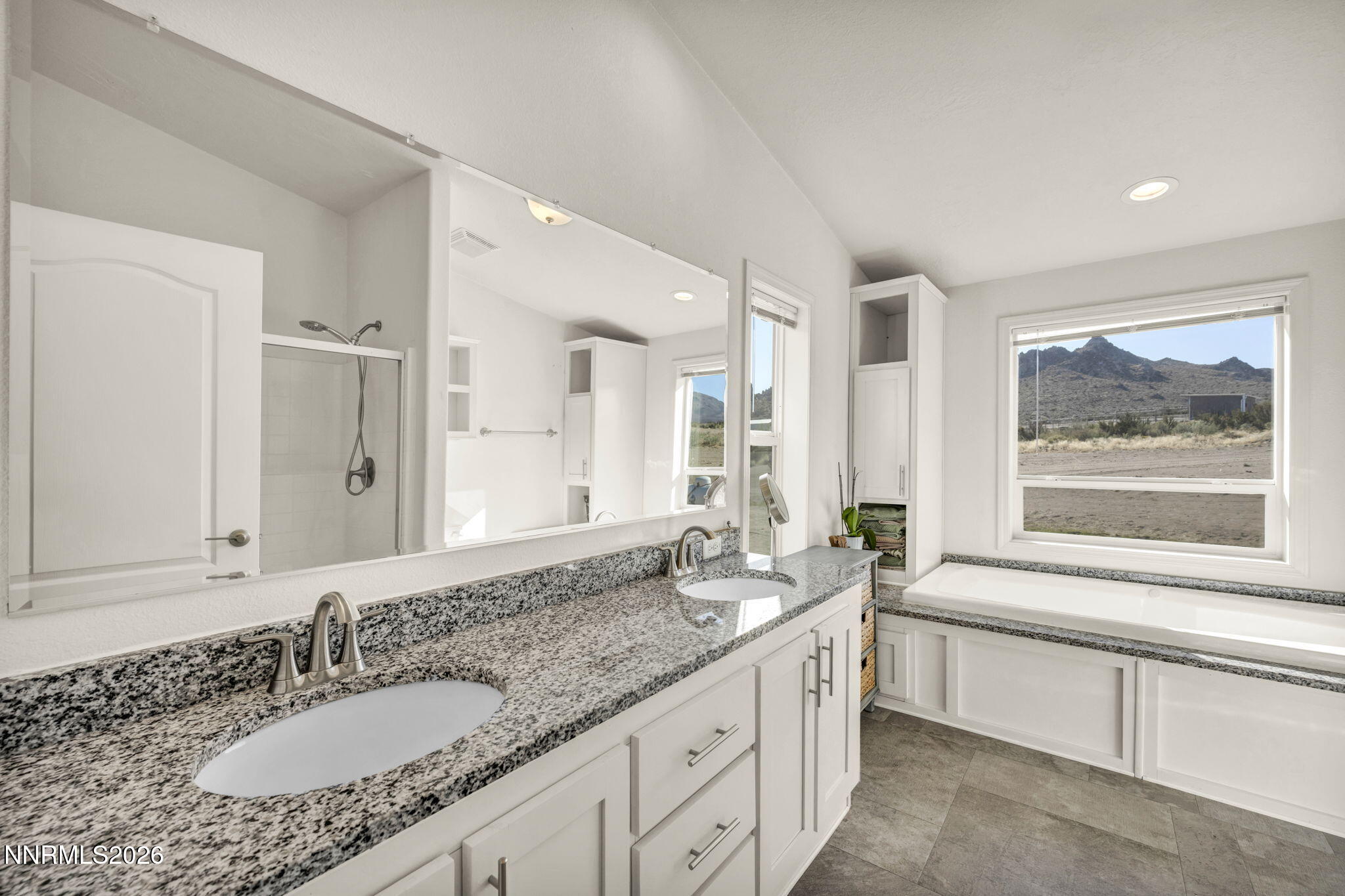 105 Arabian Way Property Photo 13