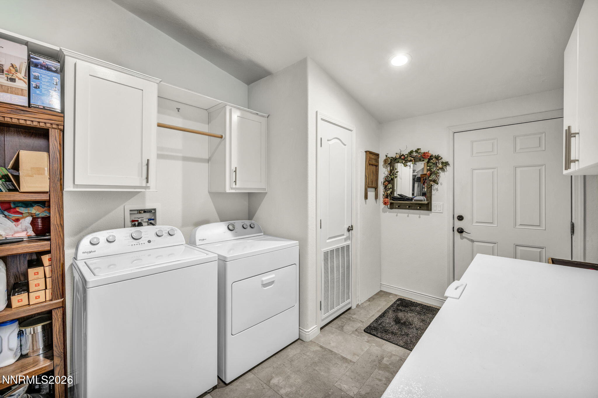 105 Arabian Way Property Photo 14