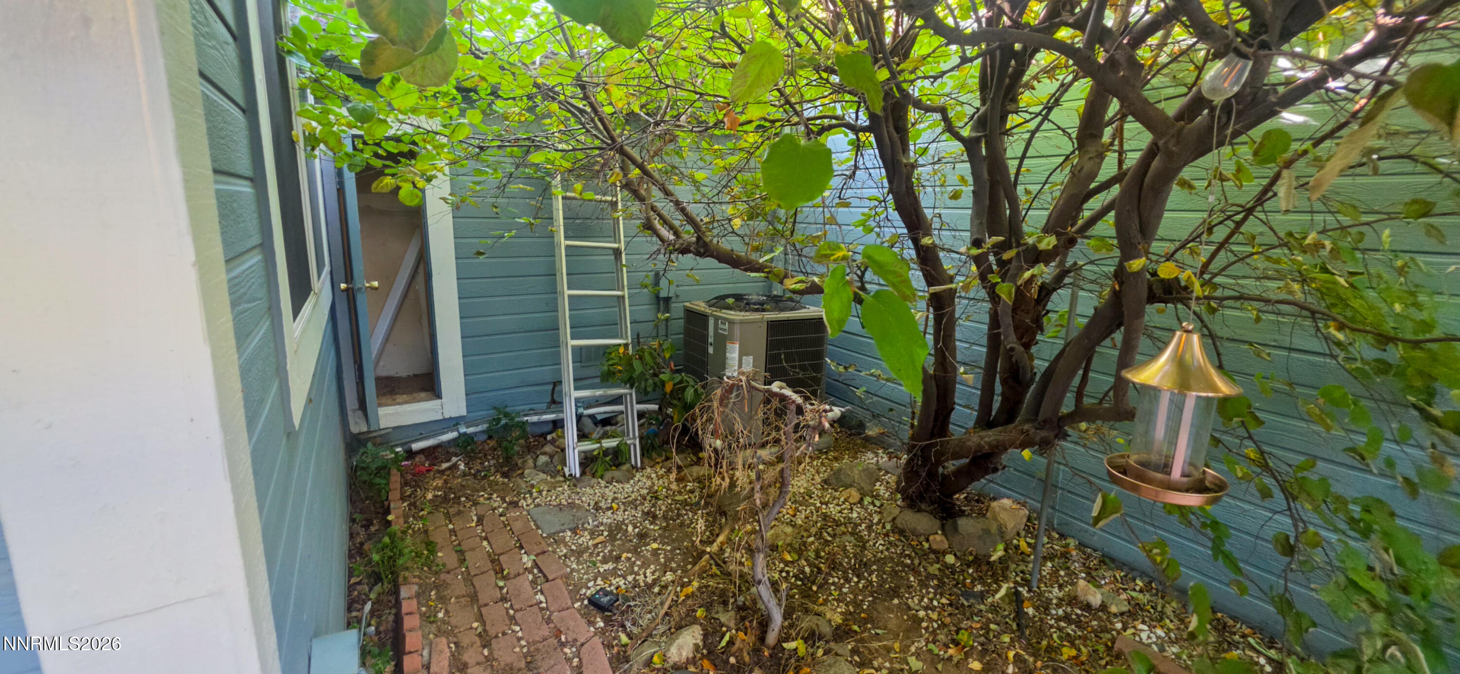 6025 Conness Way Property Photo 18