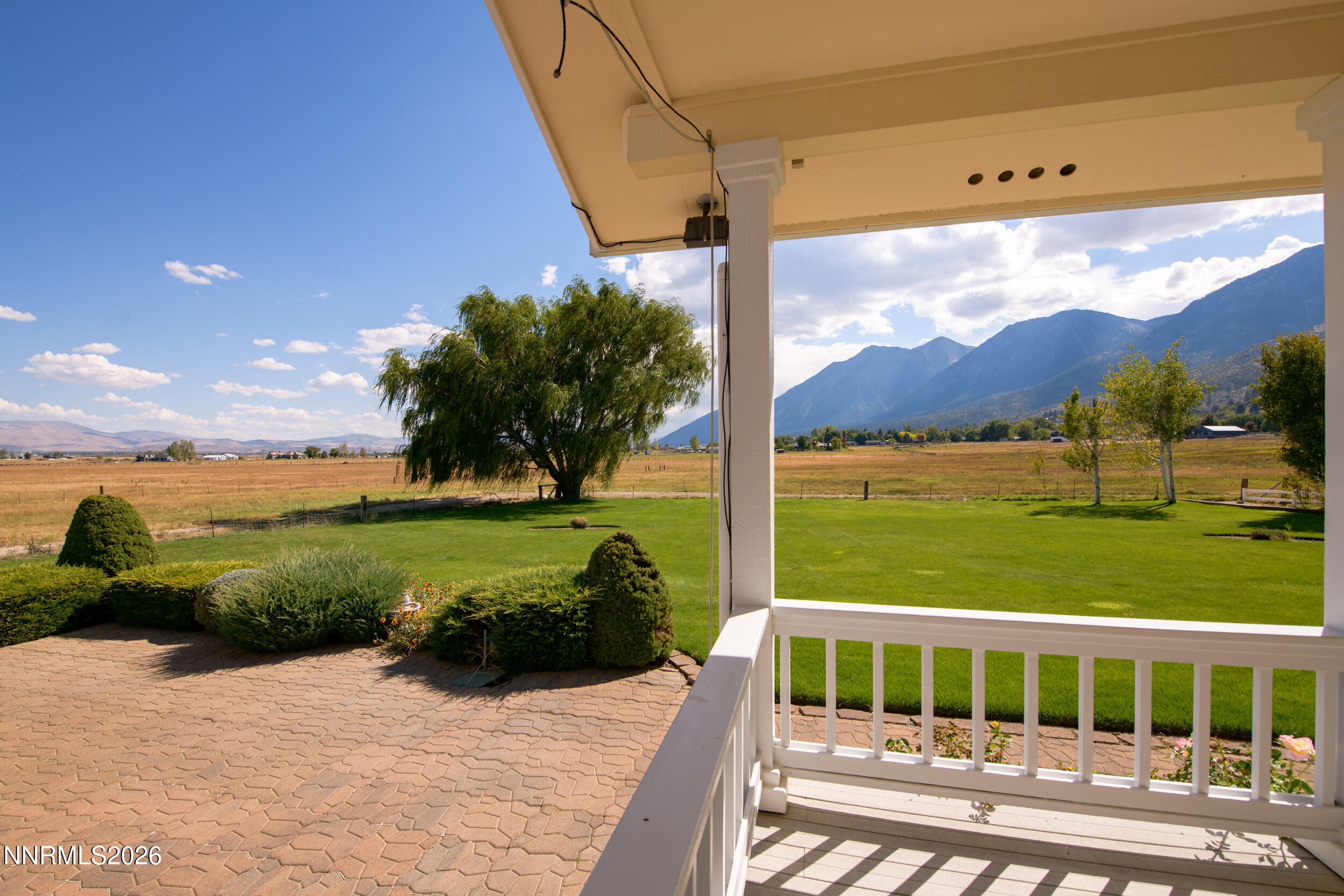 237 Laura Springs Circle Property Photo 4