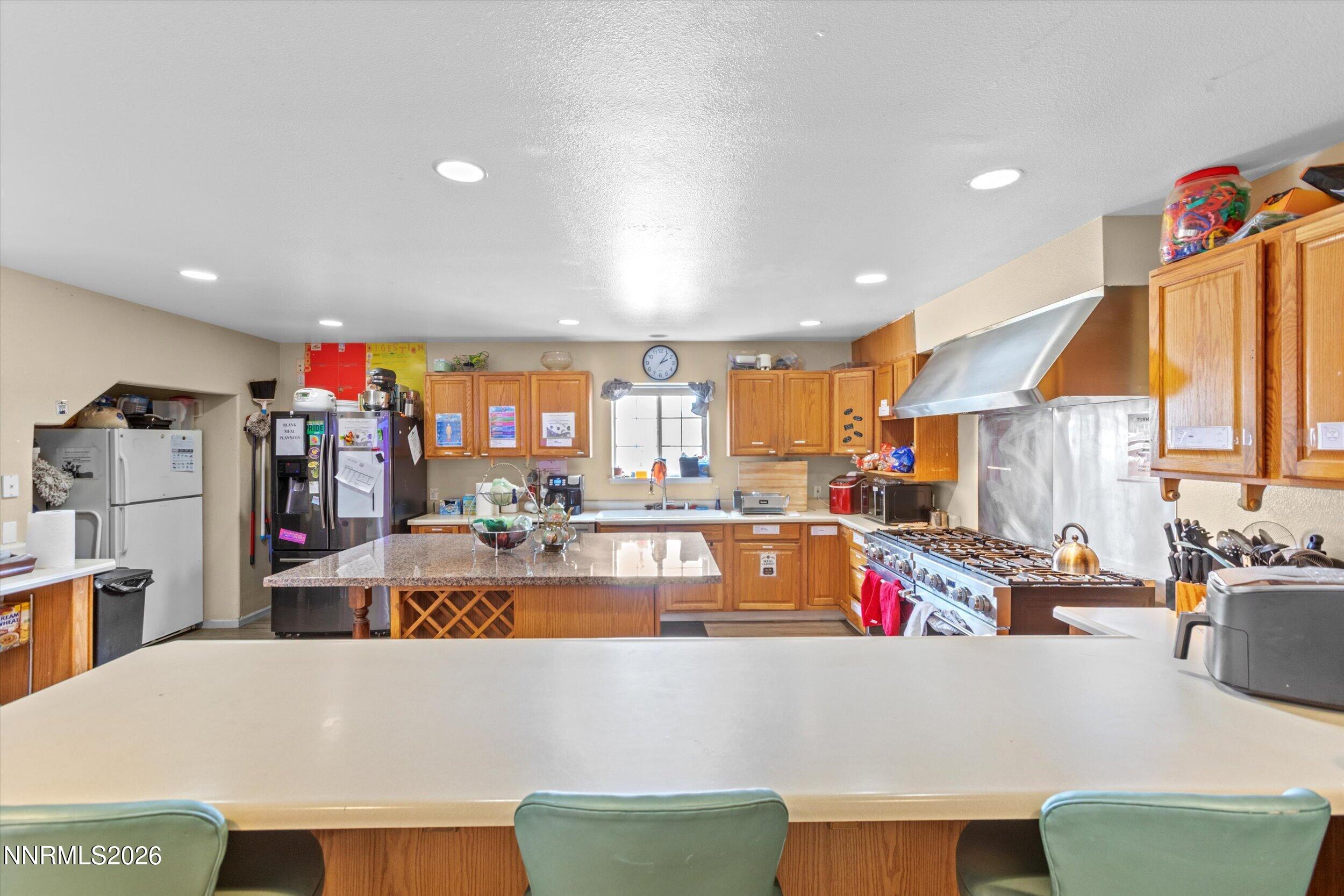 1369 Faland Way Property Photo 8