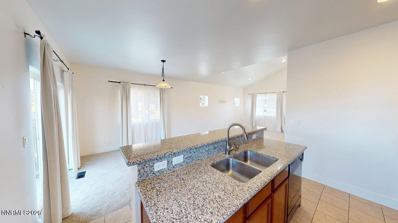 5253 Schreiner Drive Property Photo 11