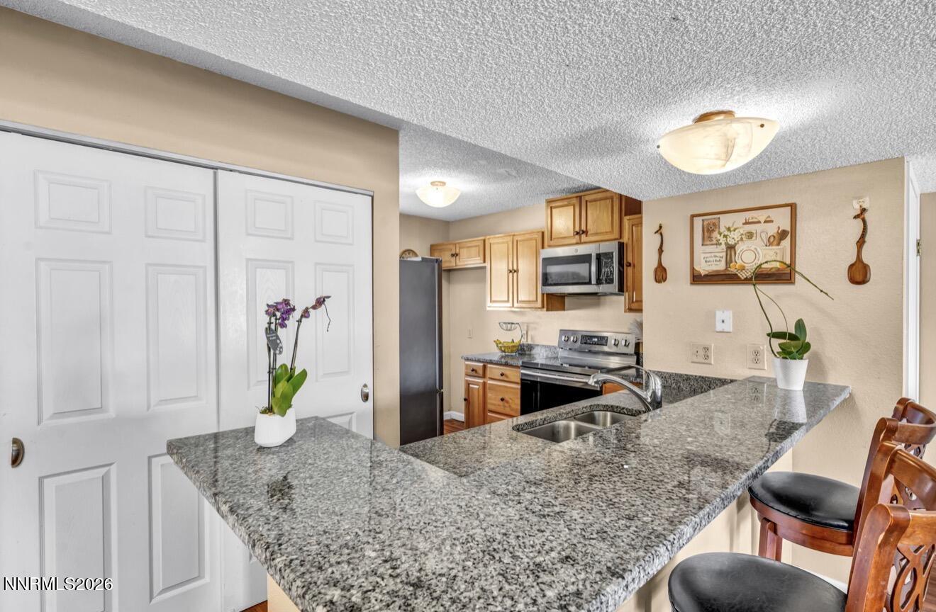 1126 Bradley Square Property Photo 13