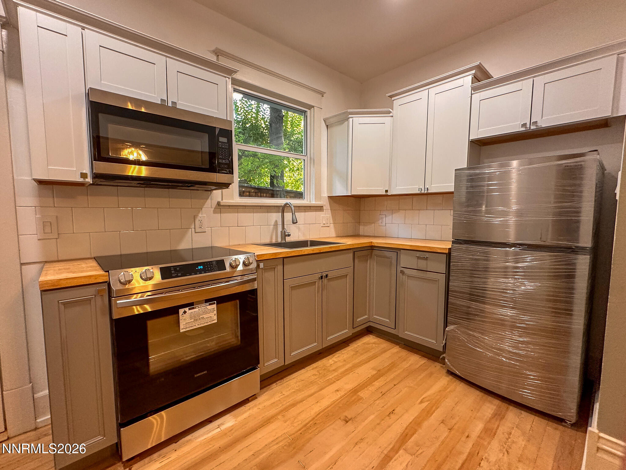 69 Washington Street Property Photo 6