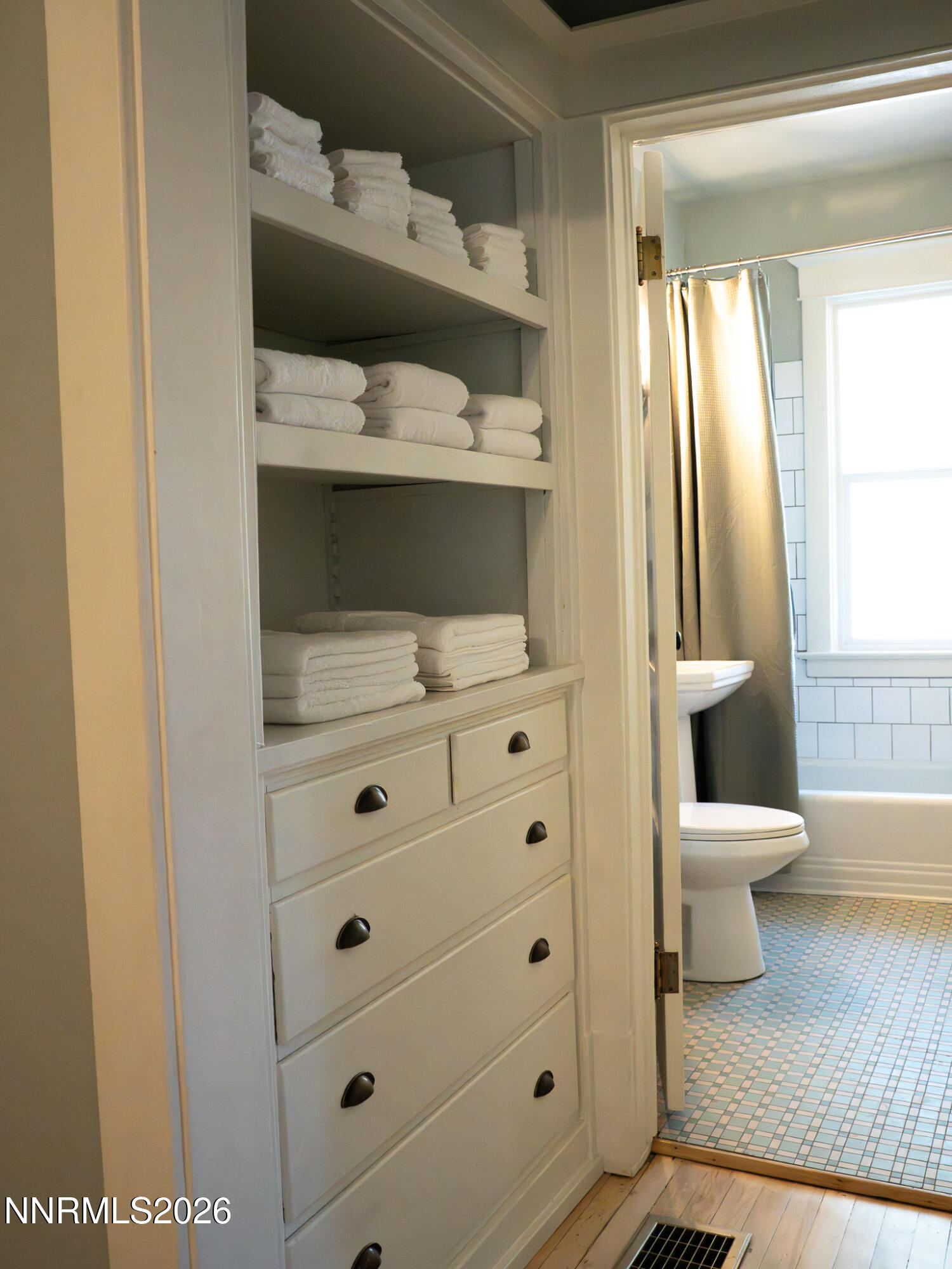 69 Washington Street Property Photo 8
