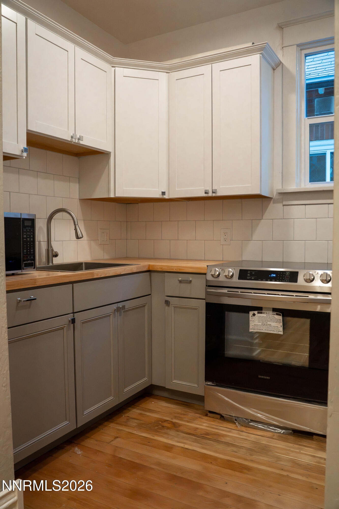 69 Washington Street Property Photo 10