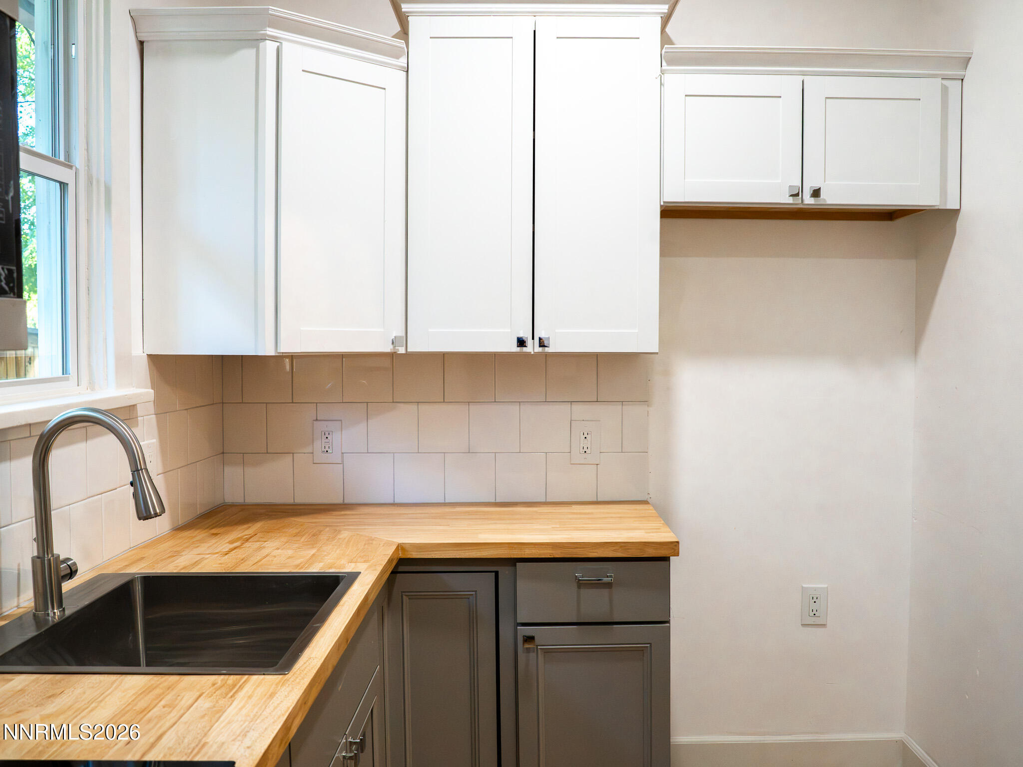 69 Washington Street Property Photo 12
