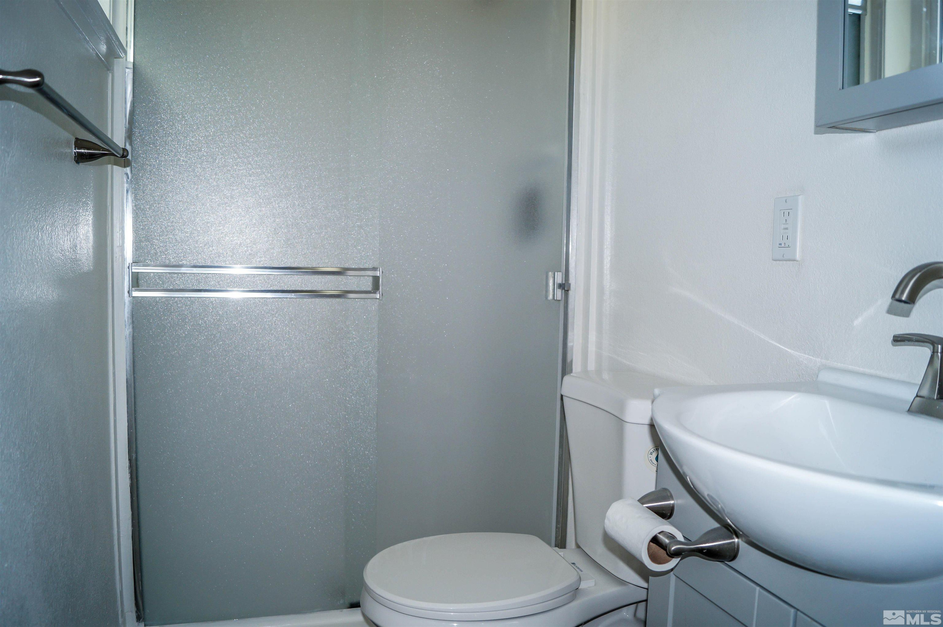 630 1/2 Valley Road Property Photo 10