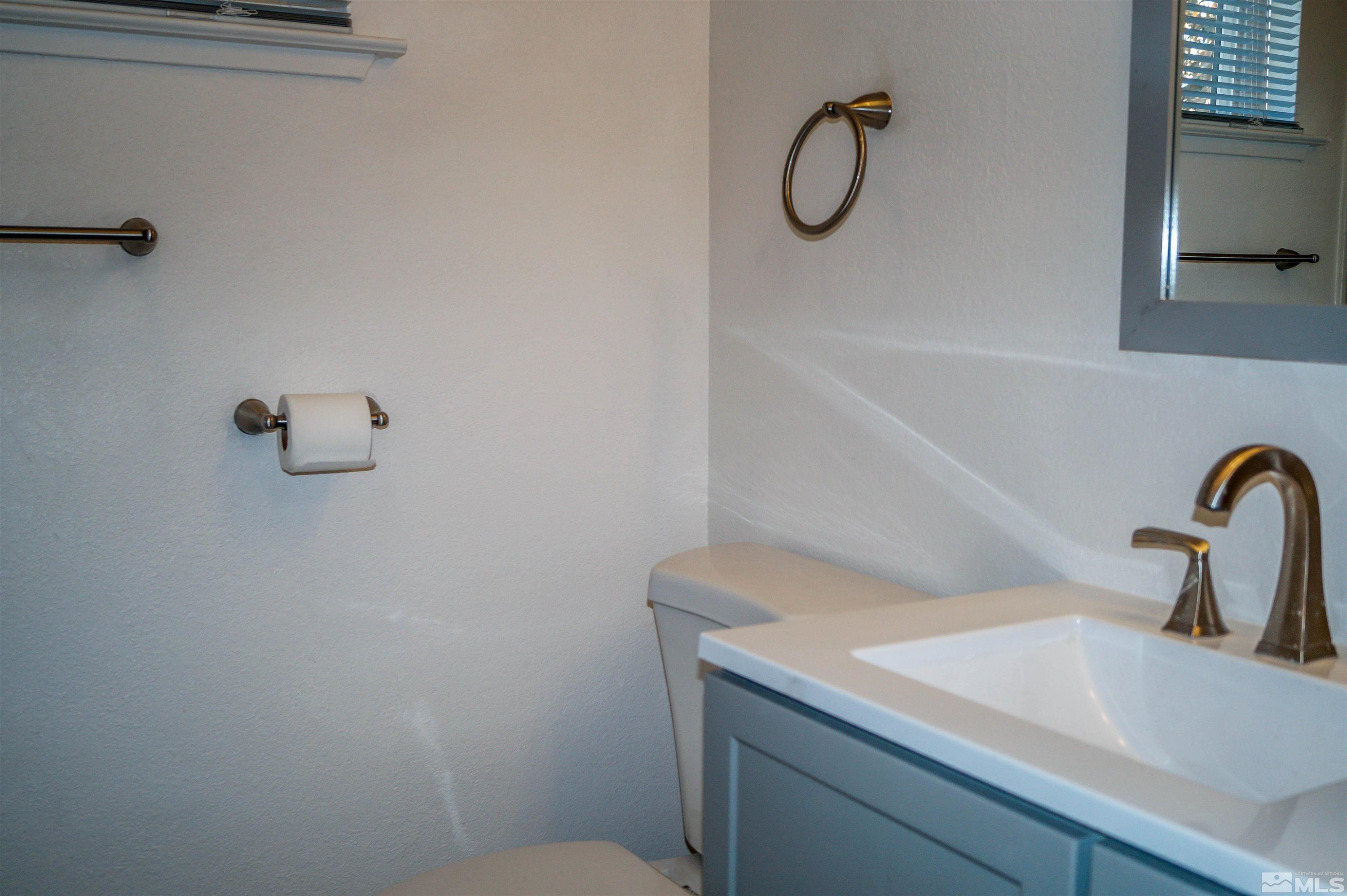 630 1/2 Valley Road Property Photo 14