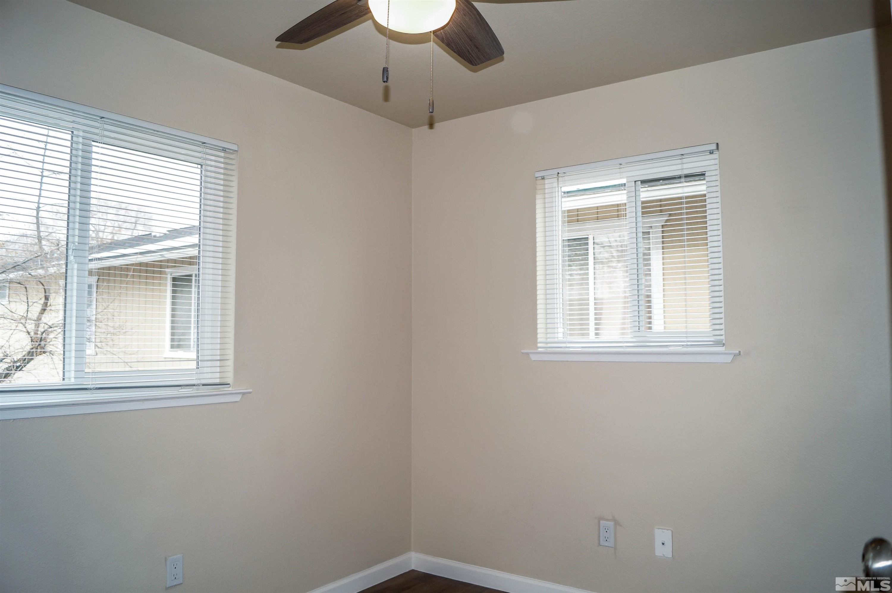 630 1/2 Valley Road Property Photo 18