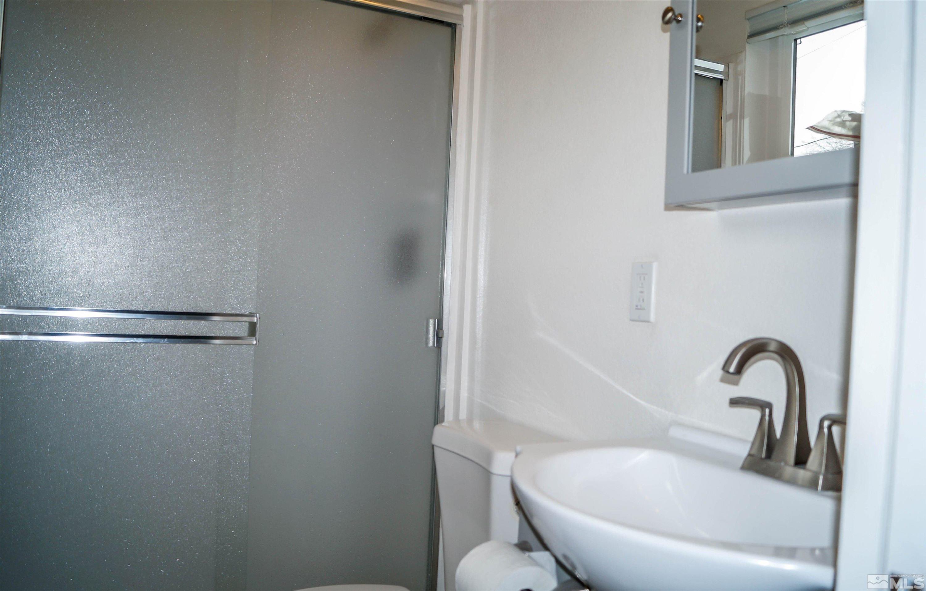 630 1/2 Valley Road Property Photo 19