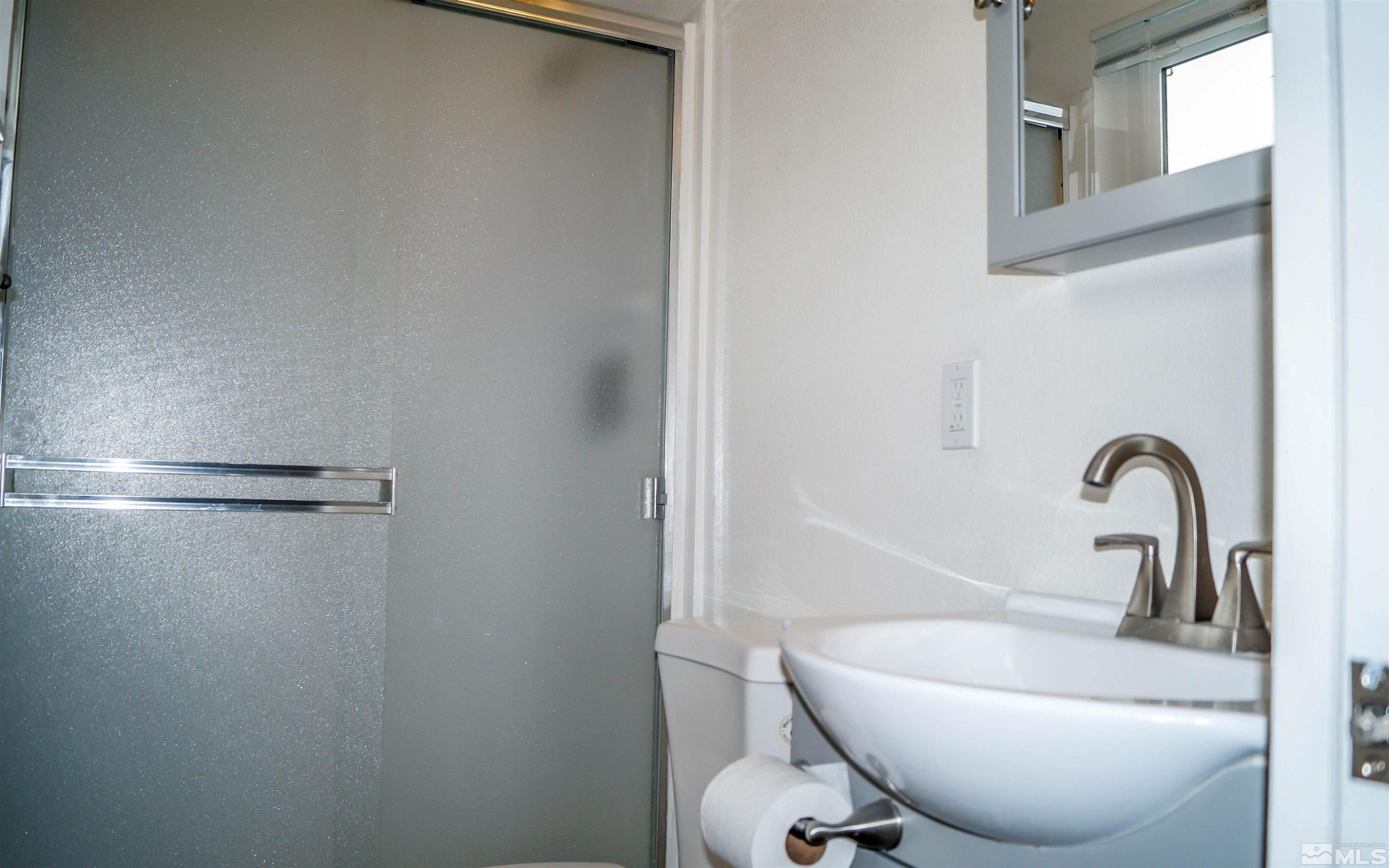 630 1/2 Valley Road Property Photo 20