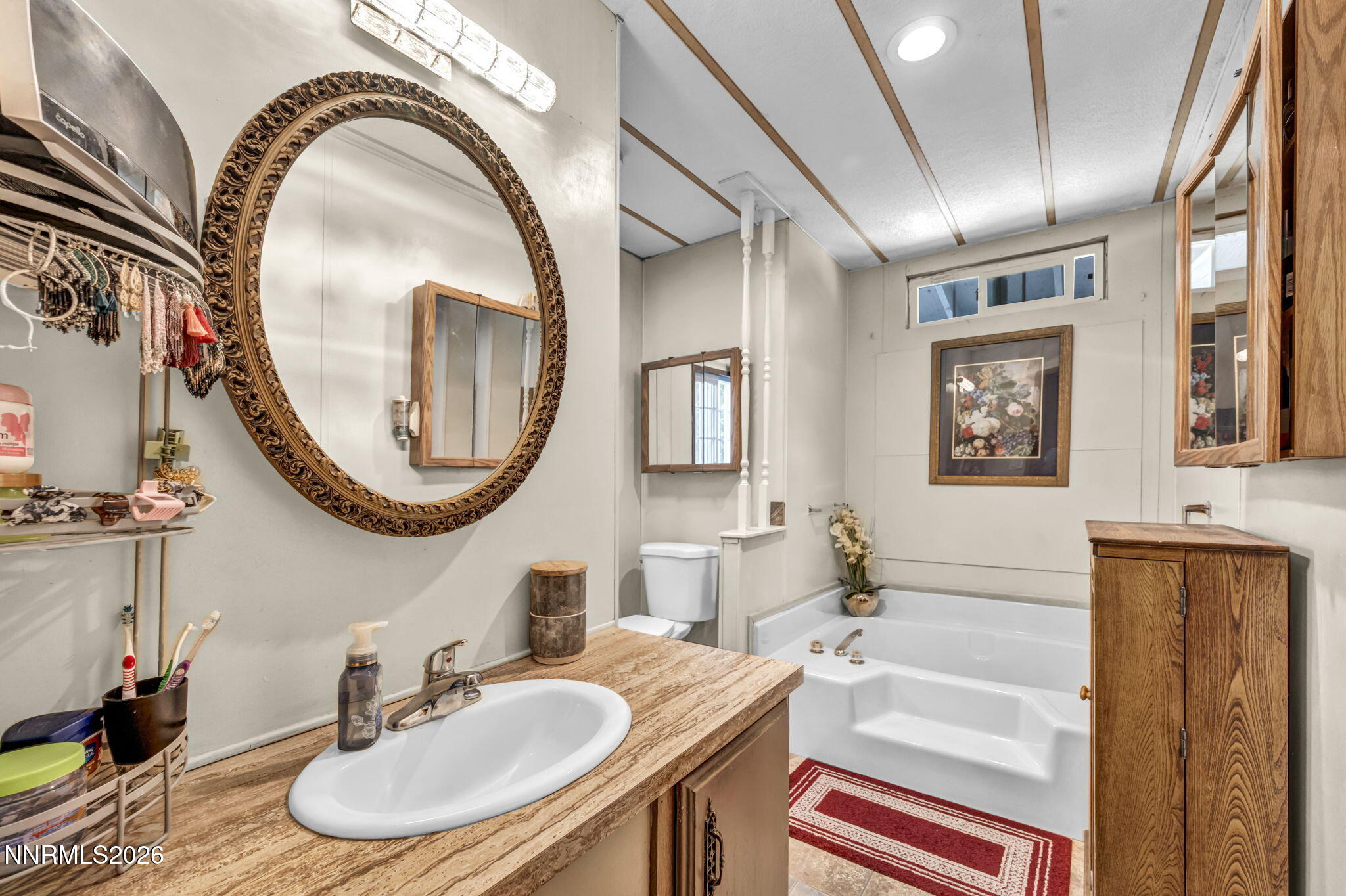 924 Loyola Street Property Photo 24