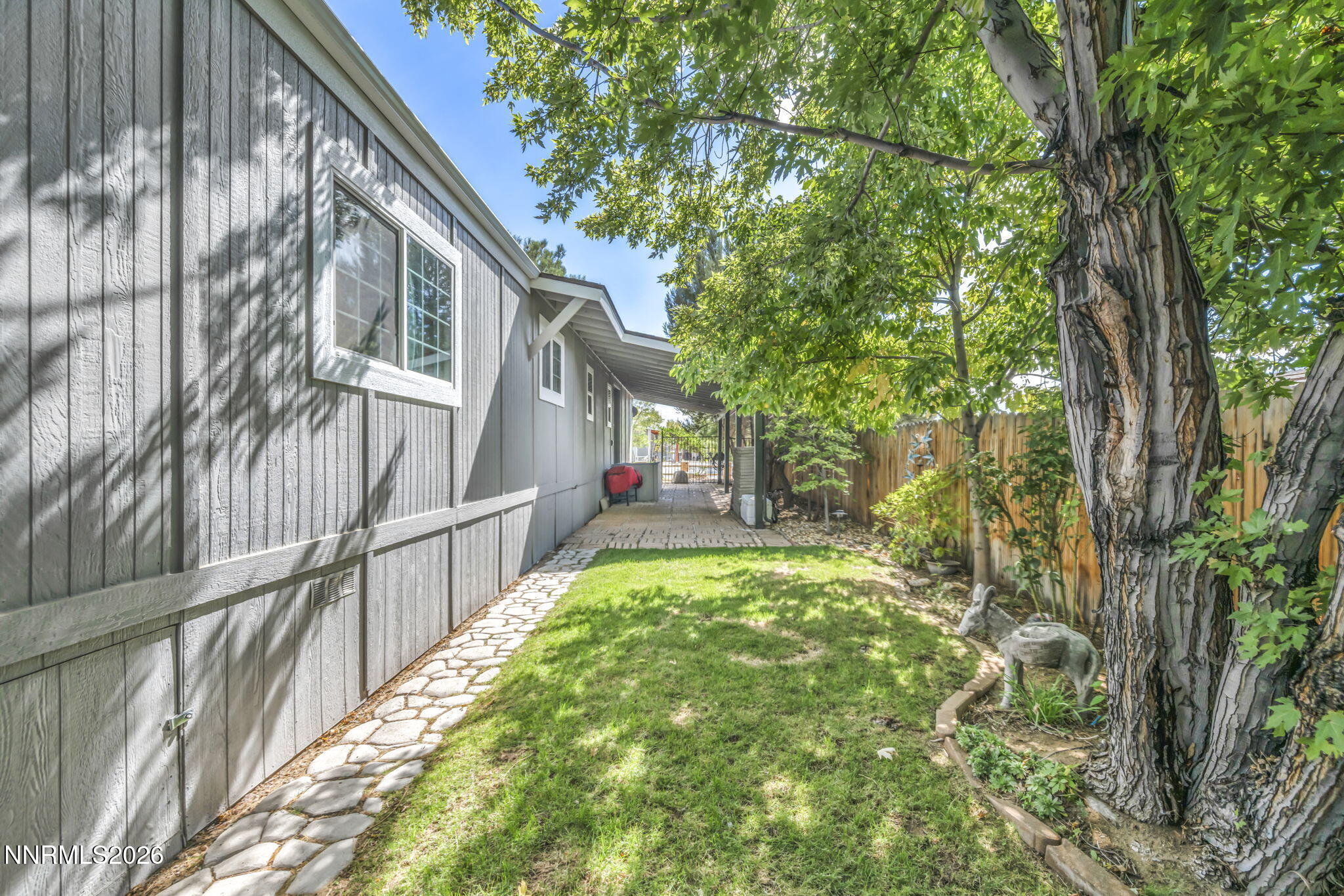 924 Loyola Street Property Photo 36