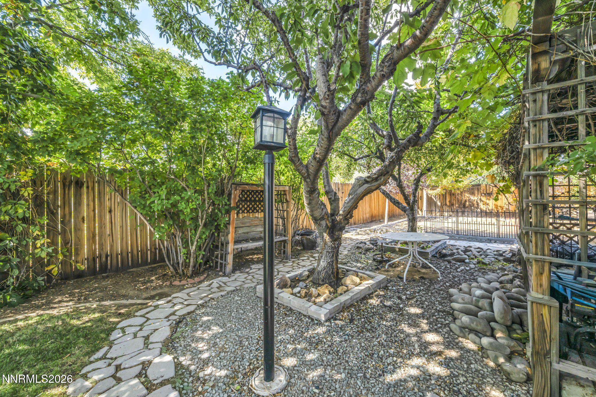 924 Loyola Street Property Photo 37