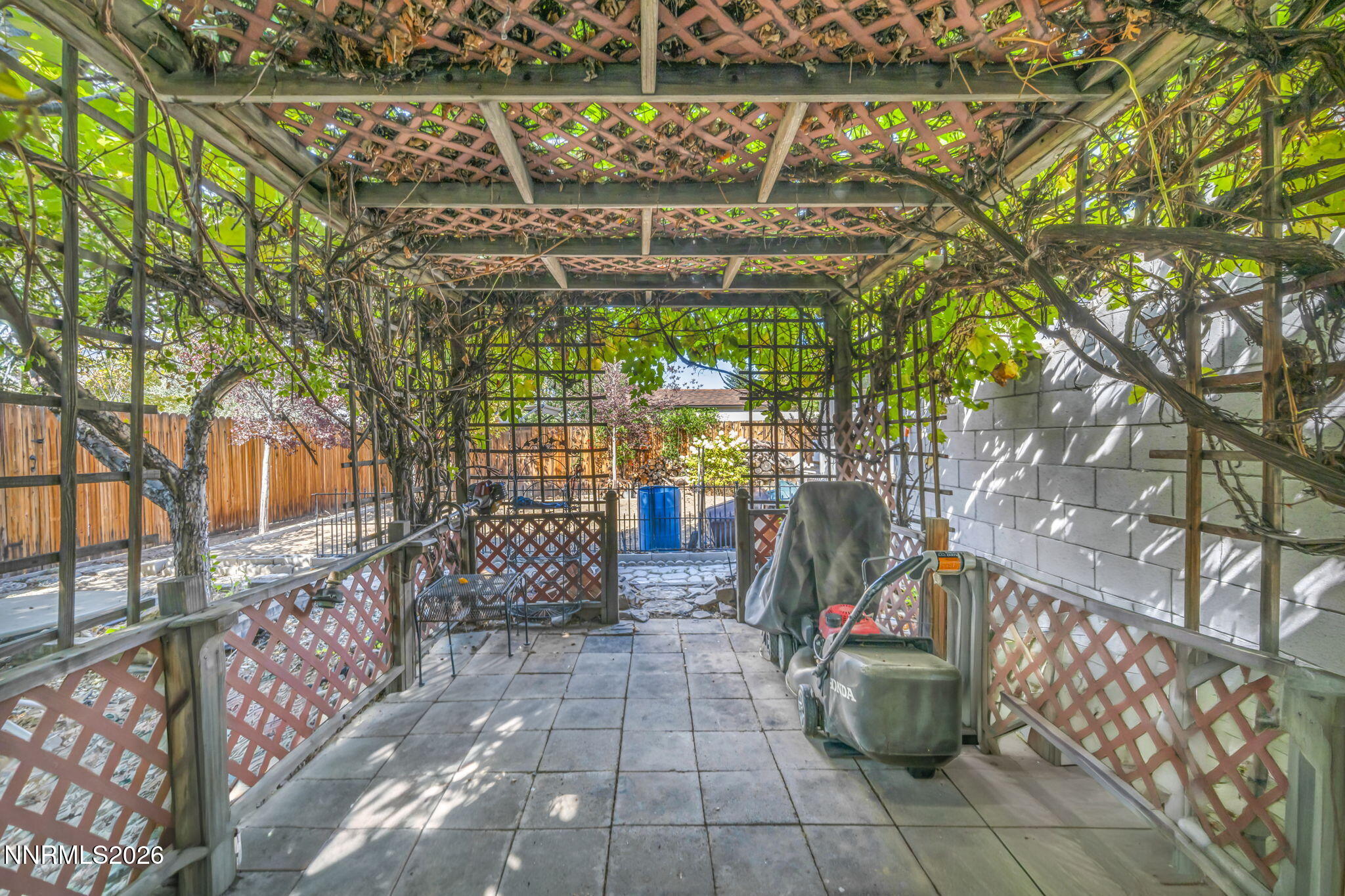 924 Loyola Street Property Photo 43
