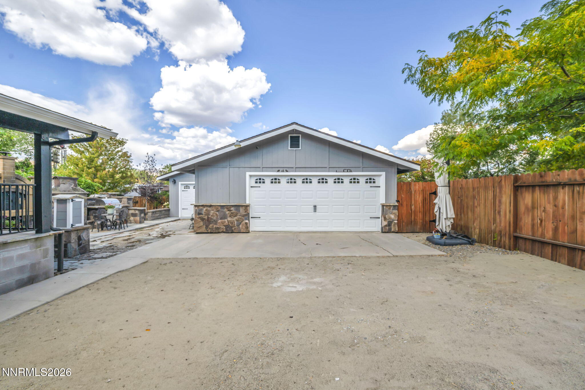 924 Loyola Street Property Photo 45