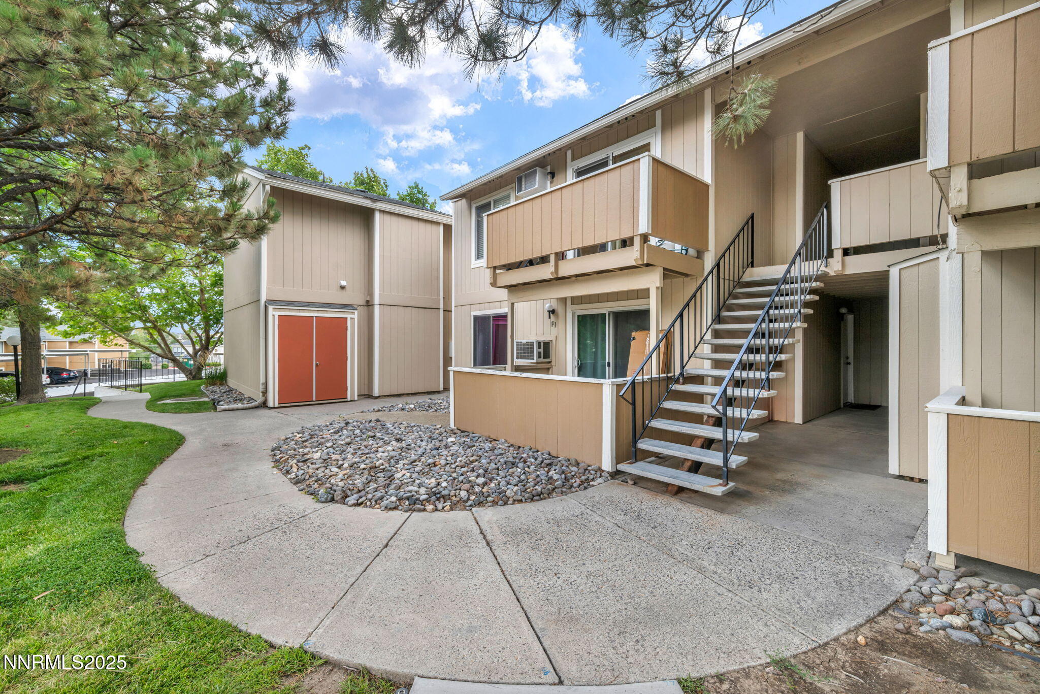 3865 E Leonesio Drive Apt F2 Property Photo 2