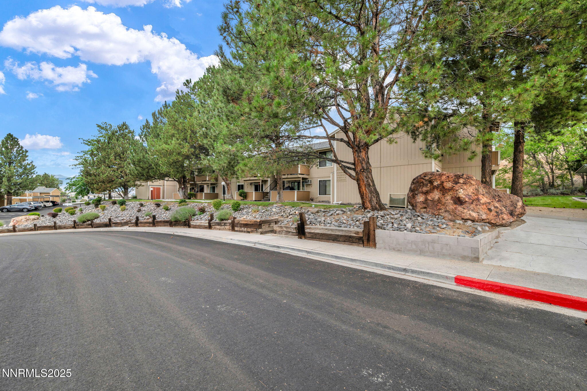 3865 E Leonesio Drive Apt F2 Property Photo 5