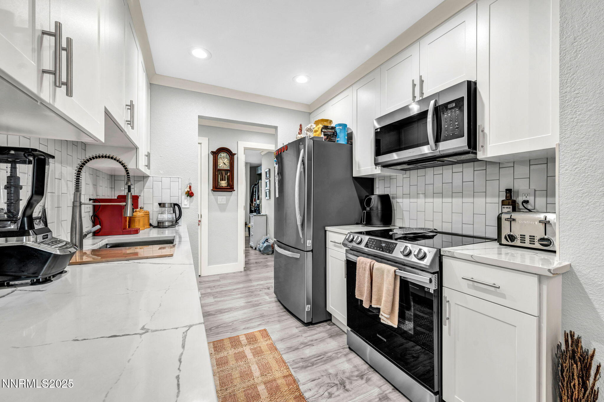 3865 E Leonesio Drive Apt F2 Property Photo 25