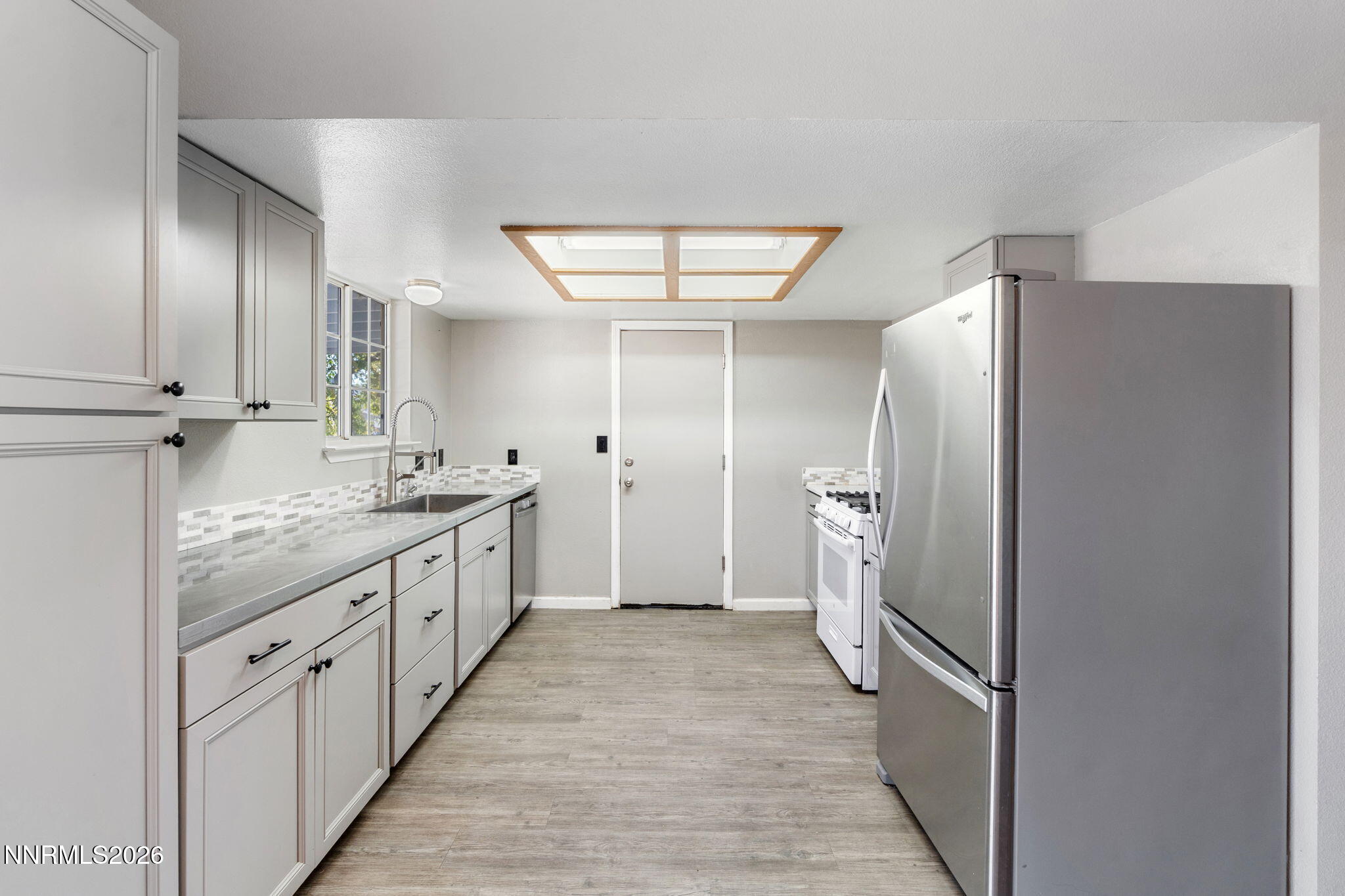 1006 Opal Way Property Photo 10